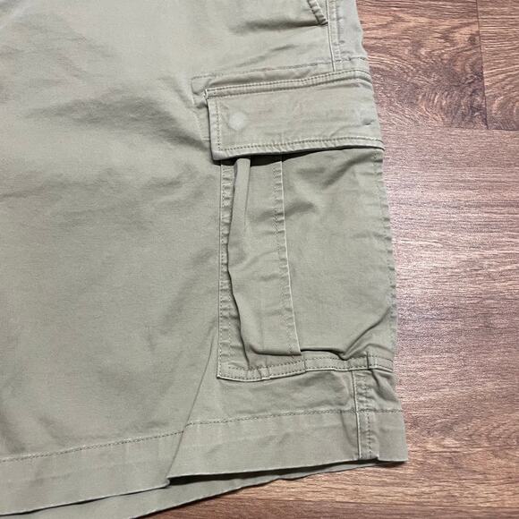 Lands End Mens Khaki Cargo Casual Work Shorts Size 44 Waist Traditional Fit - Picture 2 of 9